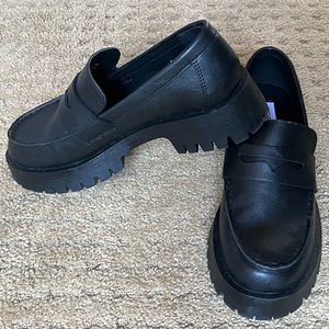 Chunky black loafers!